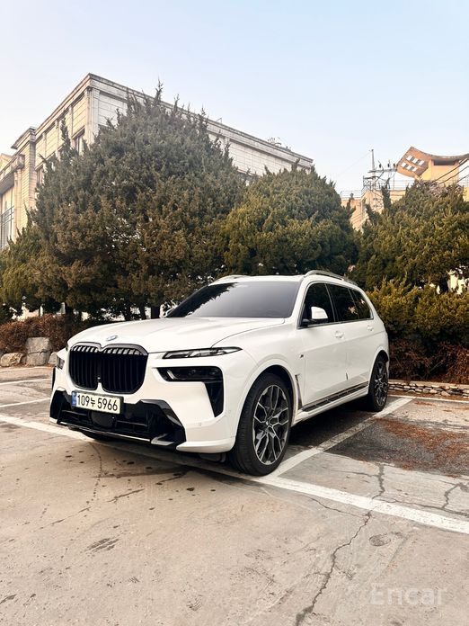 2023 BMW X7 I (G07) Рестайлинг xDrive 40i M Sport 6STR с пробегом 54 622 км
