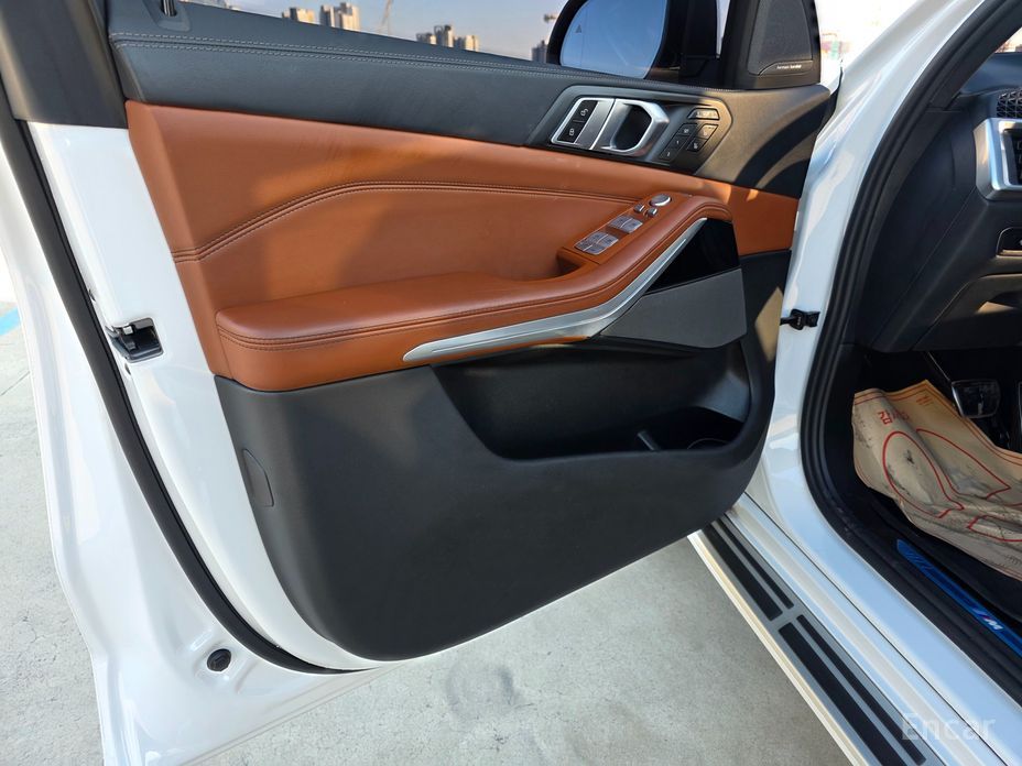 2023 BMW X7 I (G07) Рестайлинг xDrive 40i M Sport 6STR с пробегом 38 888 км