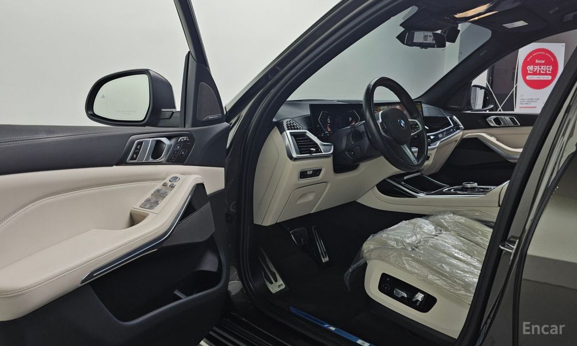 2023 BMW X7 I (G07) Рестайлинг xDrive 40i M Sport 6STR с пробегом 23 163 км