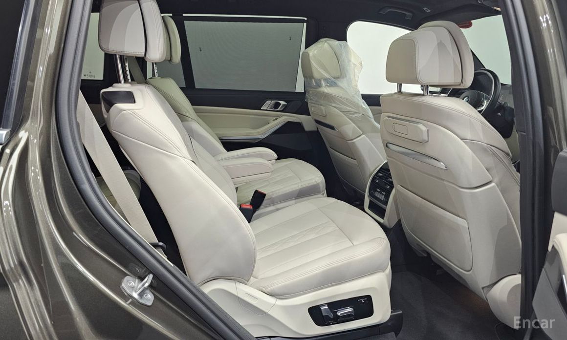 2023 BMW X7 I (G07) Рестайлинг xDrive 40i M Sport 6STR с пробегом 23 163 км