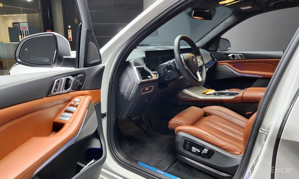 2023 BMW X7 I (G07) Рестайлинг xDrive 40i Design Pure Excellence 6-Seater с пробегом 52 613 км