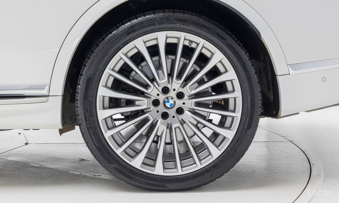 2023 BMW X7 I (G07) Рестайлинг xDrive 40d Design Pure Excellence 7-Seater с пробегом 40 800 км