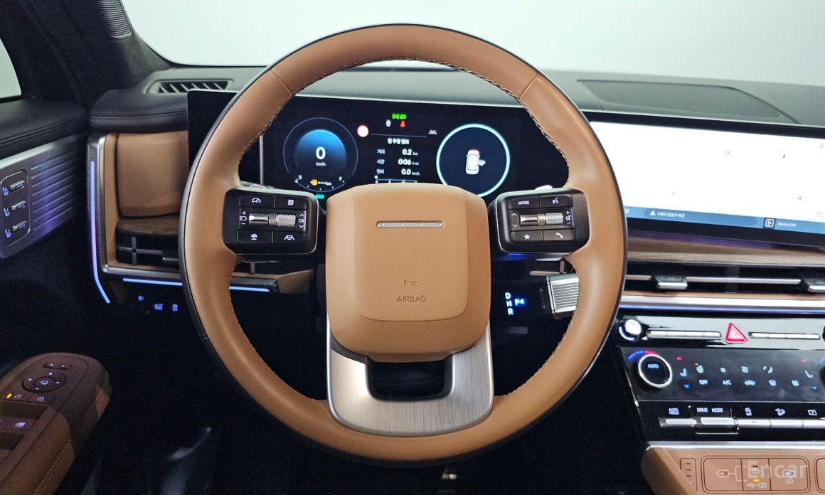2024 Hyundai Santa Fe V (MX5) Gasoline 2.5T 2WD Calligraphy с пробегом 35 301 км