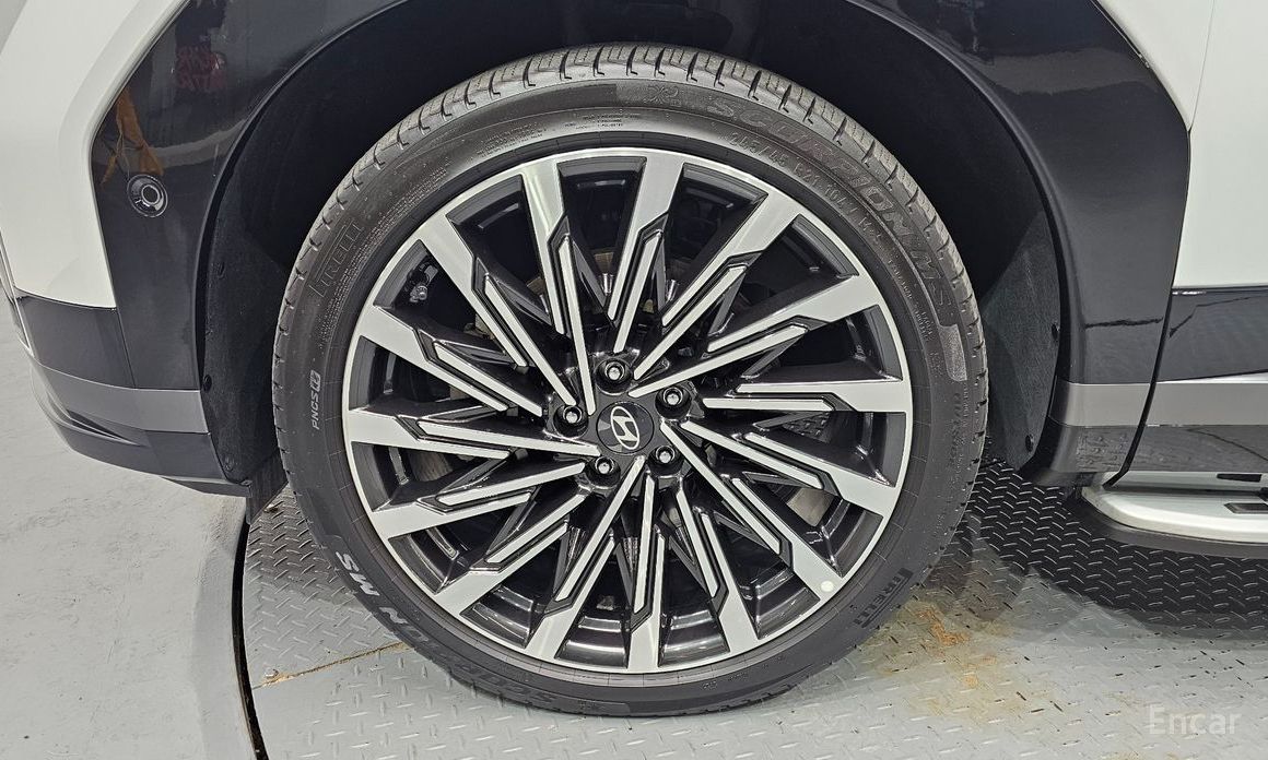 2023 Hyundai Santa Fe V (MX5) Gasoline 2.5T 2WD Calligraphy с пробегом 34 933 км