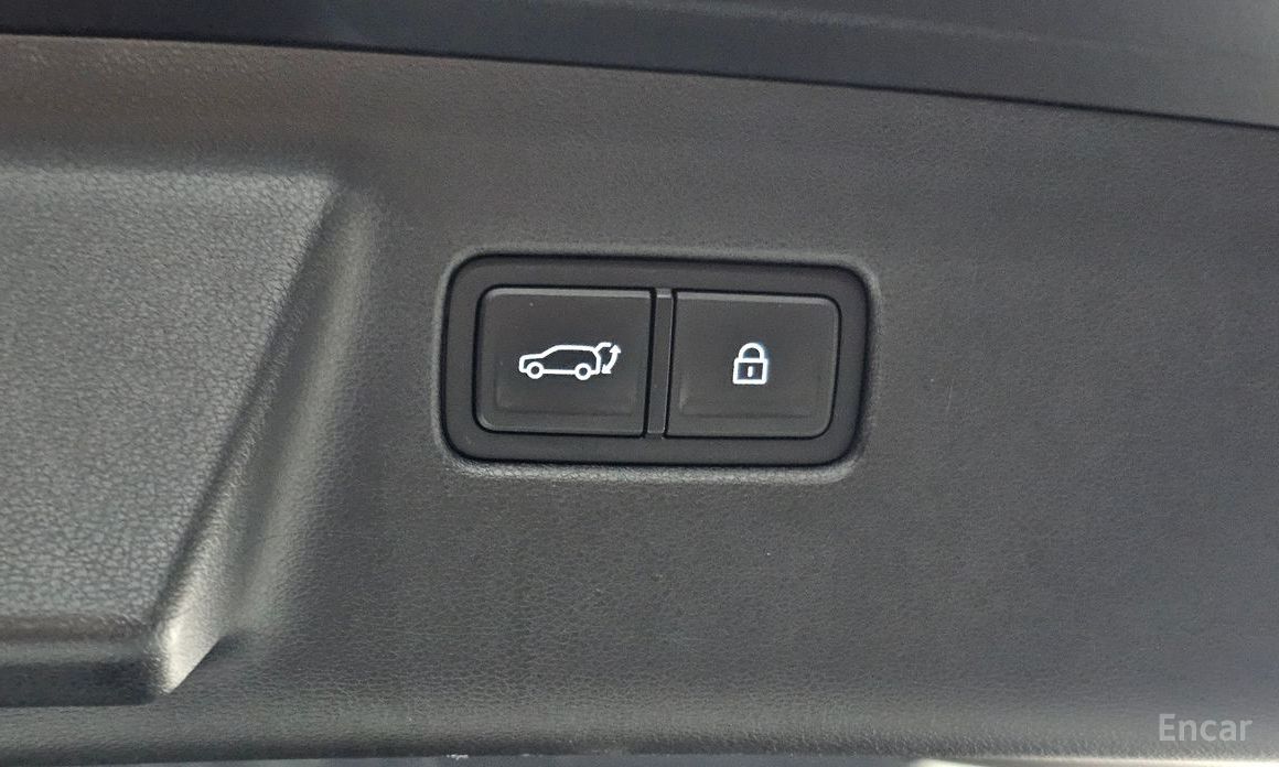 2023 Hyundai Santa Fe V (MX5) Gasoline 2.5T 2WD Calligraphy с пробегом 15 925 км