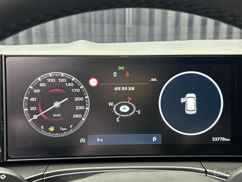 2025 Hyundai Santa Fe V (MX5) Gasoline 2.5T 2WD Calligraphy с пробегом 33 767 км