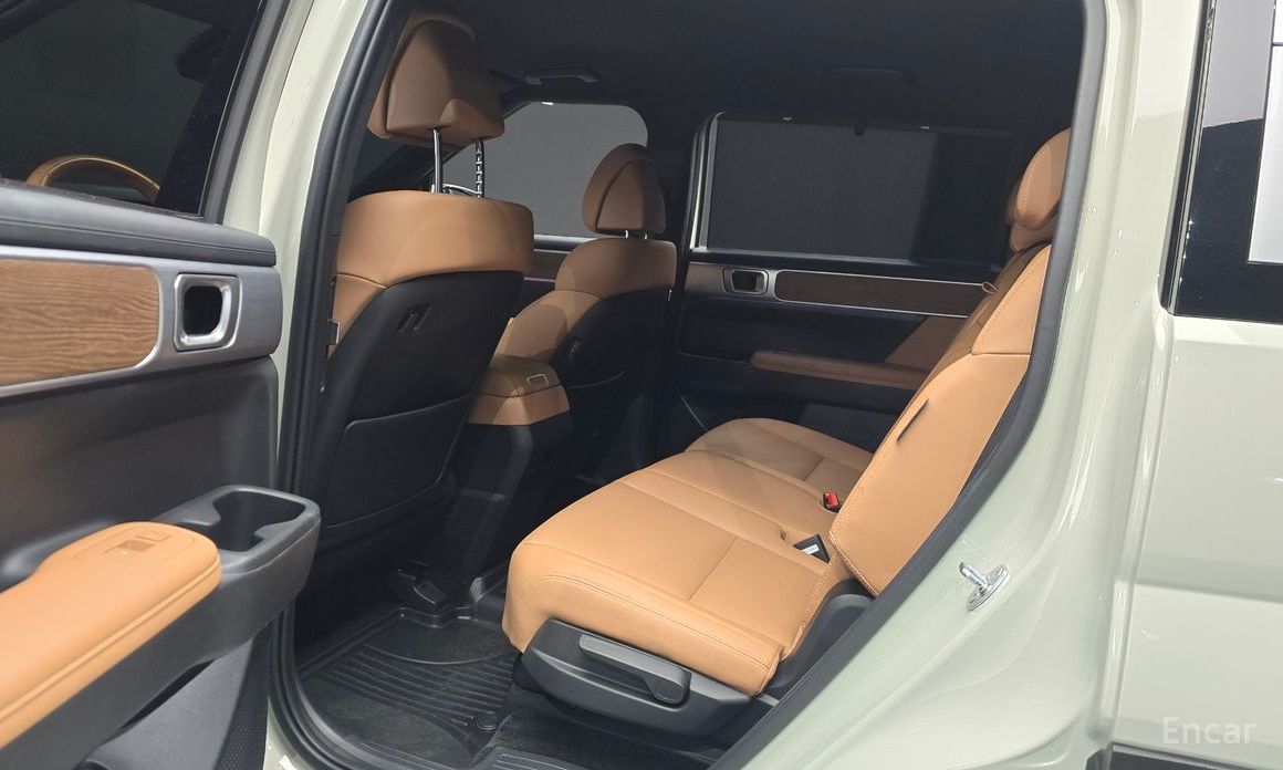 2024 Hyundai Santa Fe V (MX5) Gasoline 2.5T 2WD Prestige с пробегом 15 306 км