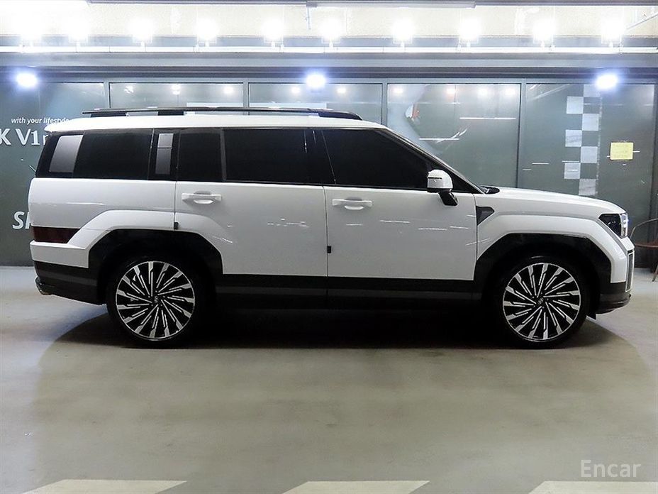 2024 Hyundai Santa Fe V (MX5) Gasoline 2.5T 2WD Calligraphy с пробегом 32 190 км