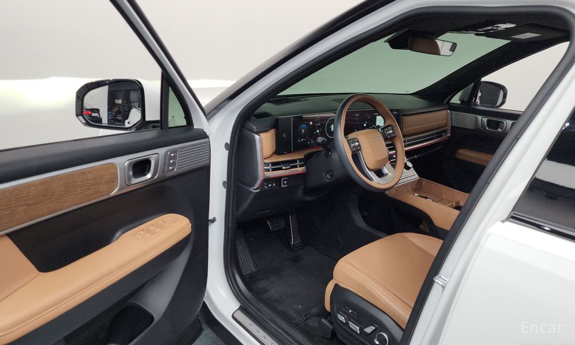 2023 Hyundai Santa Fe V (MX5) Gasoline 2.5T 2WD Calligraphy с пробегом 7 429 км