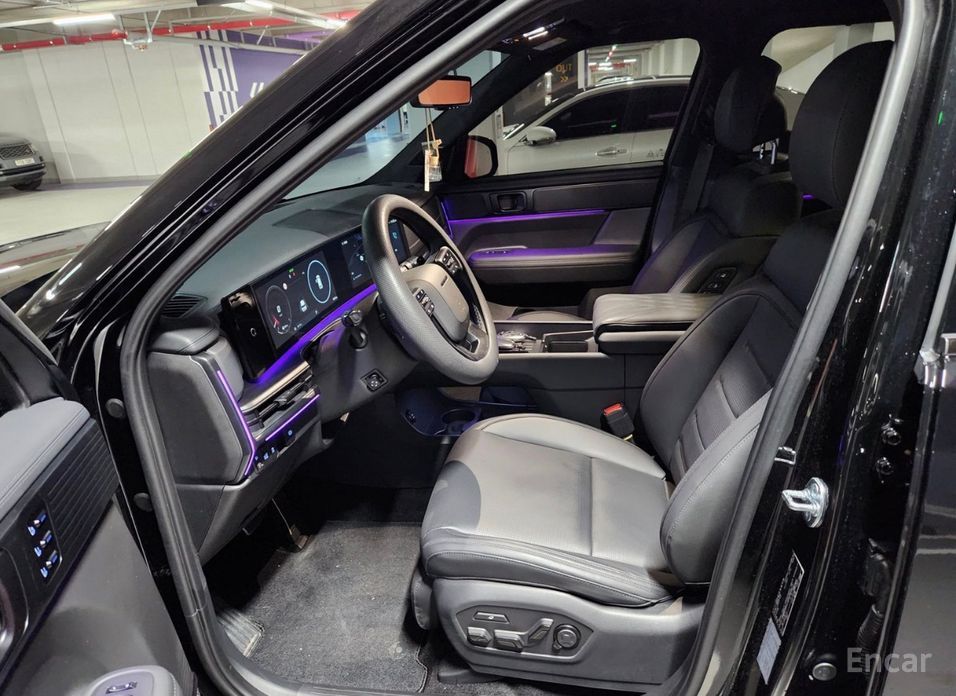 2025 Hyundai Santa Fe V (MX5) Gasoline 2.5T 2WD Calligraphy с пробегом 8 900 км