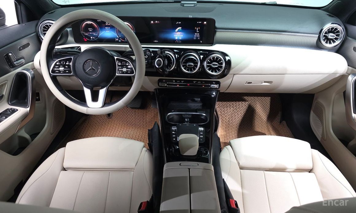 2021 Mercedes-Benz A-Класс IV (W177) A220 Sedan с пробегом 54 323 км