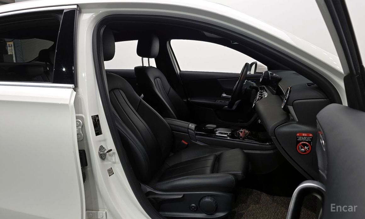 2021 Mercedes-Benz A-Класс IV (W177) A220 Sedan с пробегом 61 212 км