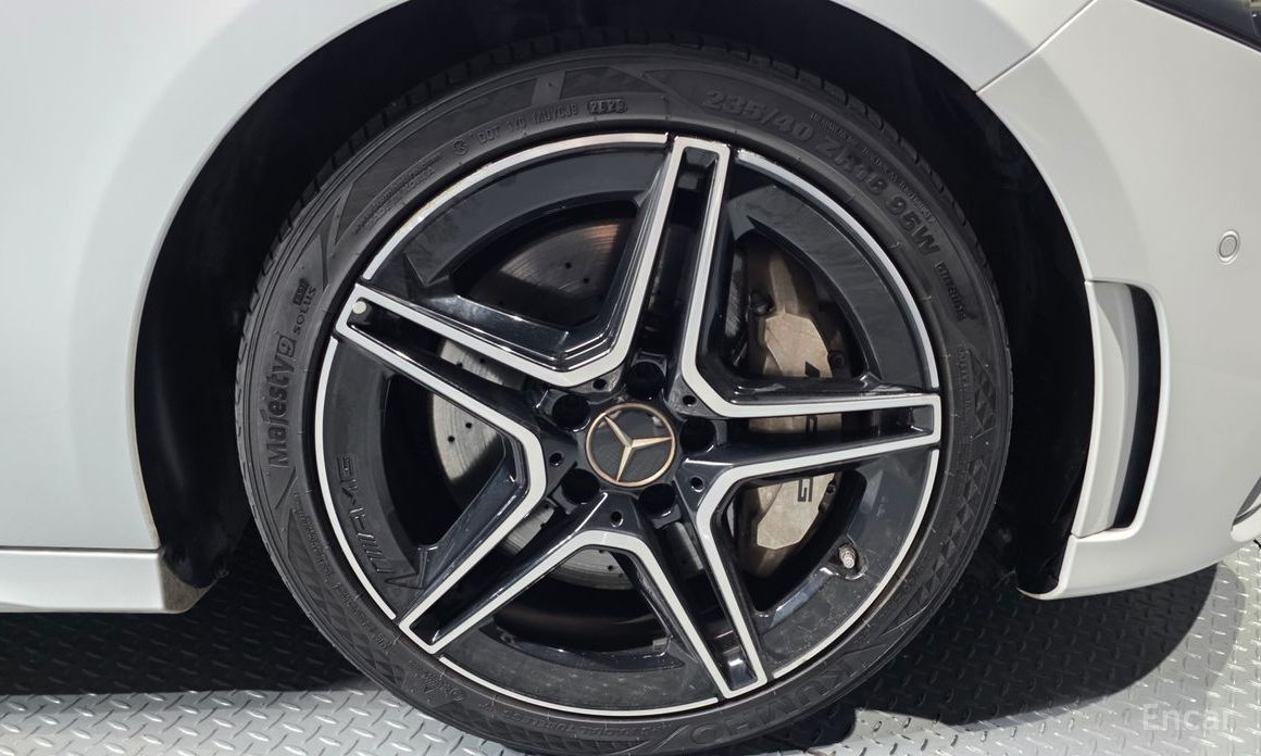 2021 Mercedes-Benz A-Класс IV (W177) AMG A35 4MATIC Sedan с пробегом 75 955 км