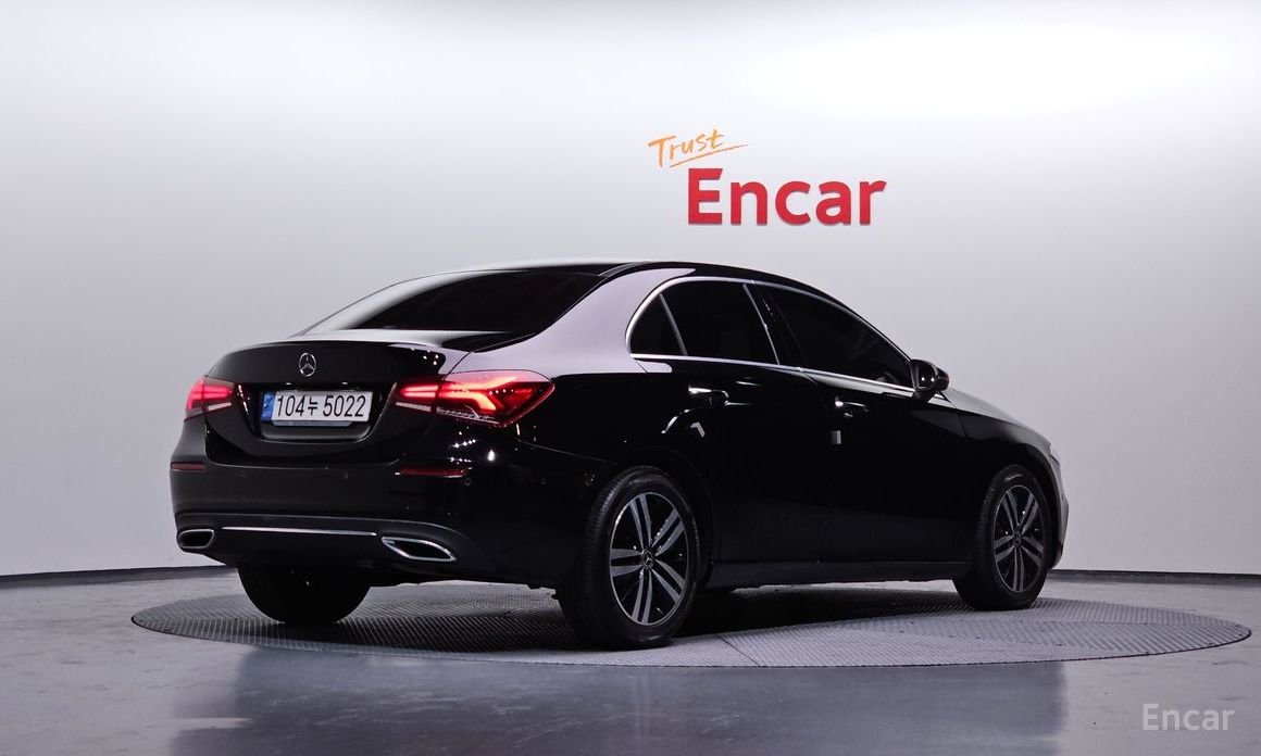 2021 Mercedes-Benz A-Класс IV (W177) A200d Sedan с пробегом 52 836 км