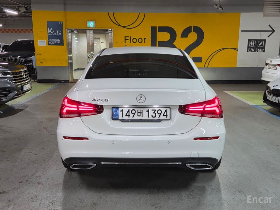 2021 Mercedes-Benz A-Класс IV (W177) A220 Sedan с пробегом 52 090 км