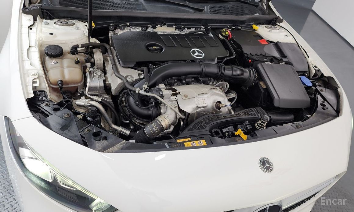 2021 Mercedes-Benz A-Класс IV (W177) A220 Hatchback с пробегом 79 756 км