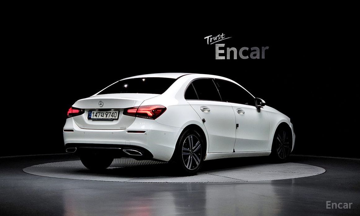 2021 Mercedes-Benz A-Класс IV (W177) A220 Sedan с пробегом 113 130 км