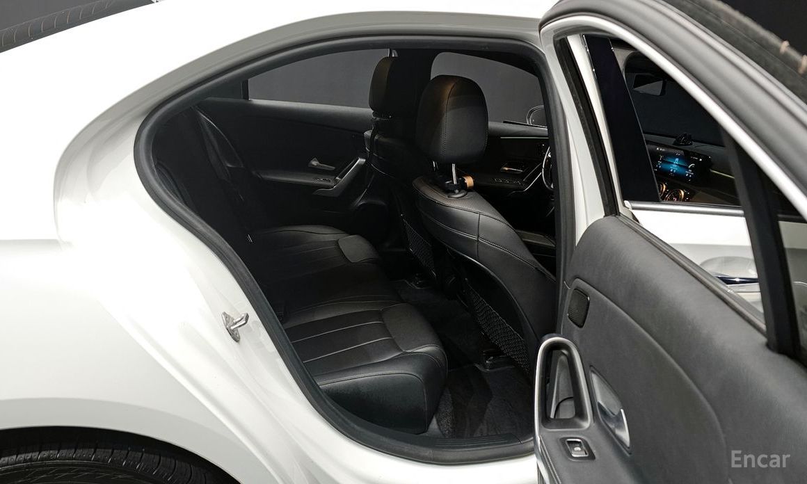 2021 Mercedes-Benz A-Класс IV (W177) A220 Sedan с пробегом 113 130 км