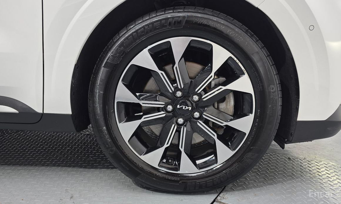 2021 Kia Carnival IV 9-Seater Signature с пробегом 53 918 км