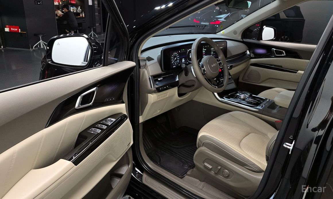 2022 Kia Carnival IV 7-Seater Hi-Limousine Signature с пробегом 51 363 км
