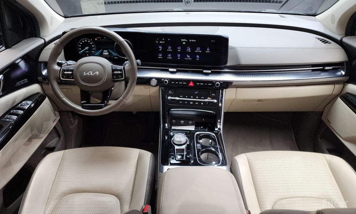 2021 Kia Carnival IV 7-Seater Hi-Limousine Signature с пробегом 52 176 км