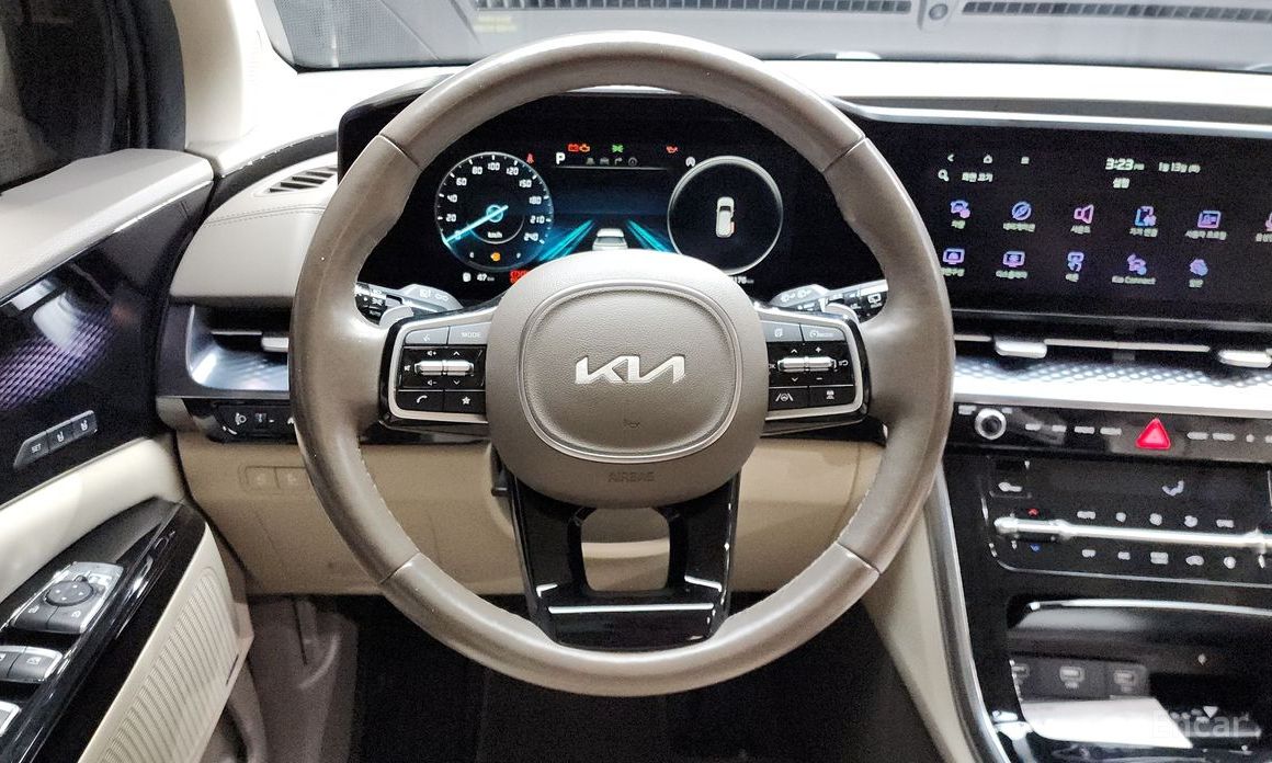 2021 Kia Carnival IV 7-Seater Hi-Limousine Signature с пробегом 52 176 км