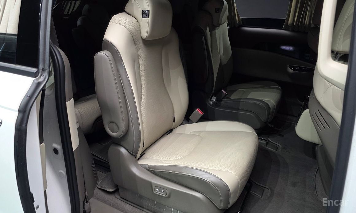2021 Kia Carnival IV 9-Seater Hi-Limousine Signature с пробегом 55 839 км