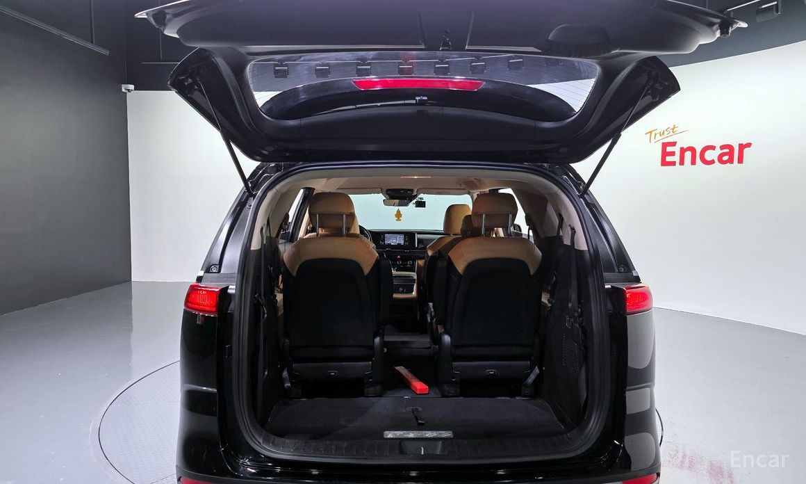 2022 Kia Carnival IV 9-Seater Prestige с пробегом 50 754 км