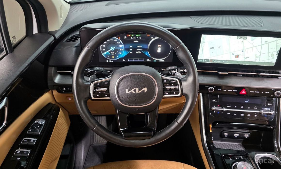 2022 Kia Carnival IV 9-Seater Noblesse с пробегом 55 062 км