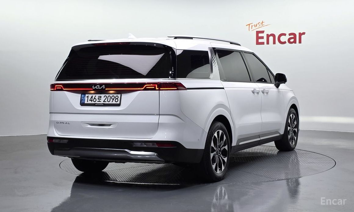 2022 Kia Carnival IV 9-Seater Signature с пробегом 56 644 км