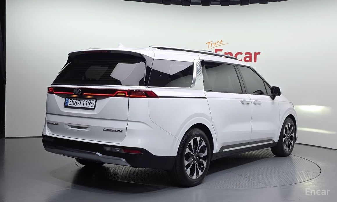 2021 Kia Carnival IV 7-Seater Signature с пробегом 57 035 км