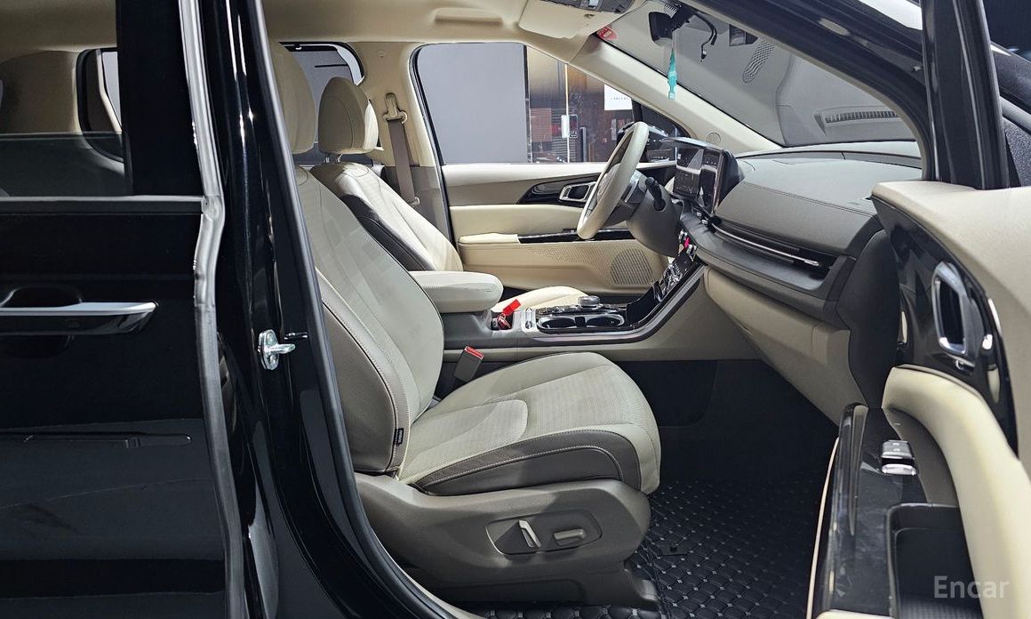2022 Kia Carnival IV 7-Seater Noblesse с пробегом 53 949 км