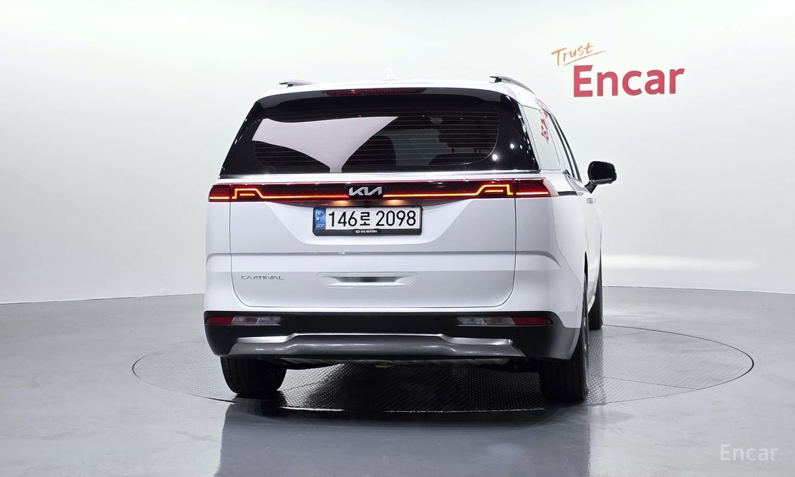 2022 Kia Carnival IV 9-Seater Signature с пробегом 56 644 км