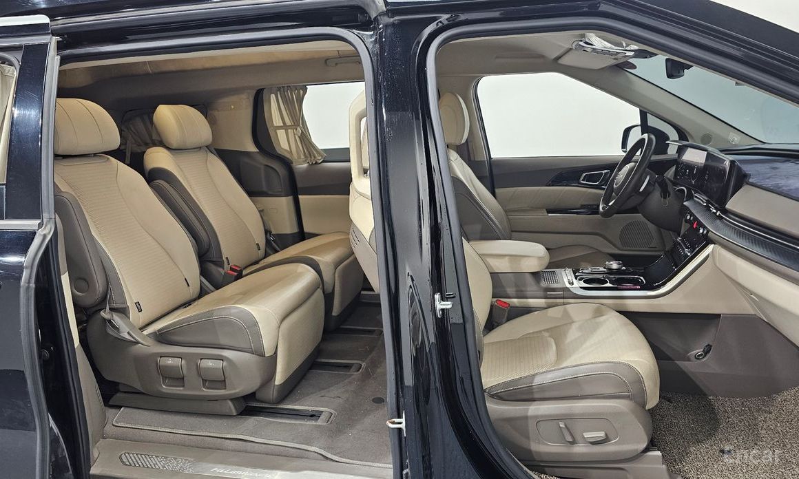 2021 Kia Carnival IV 7-Seater Hi-Limousine Signature с пробегом 51 551 км