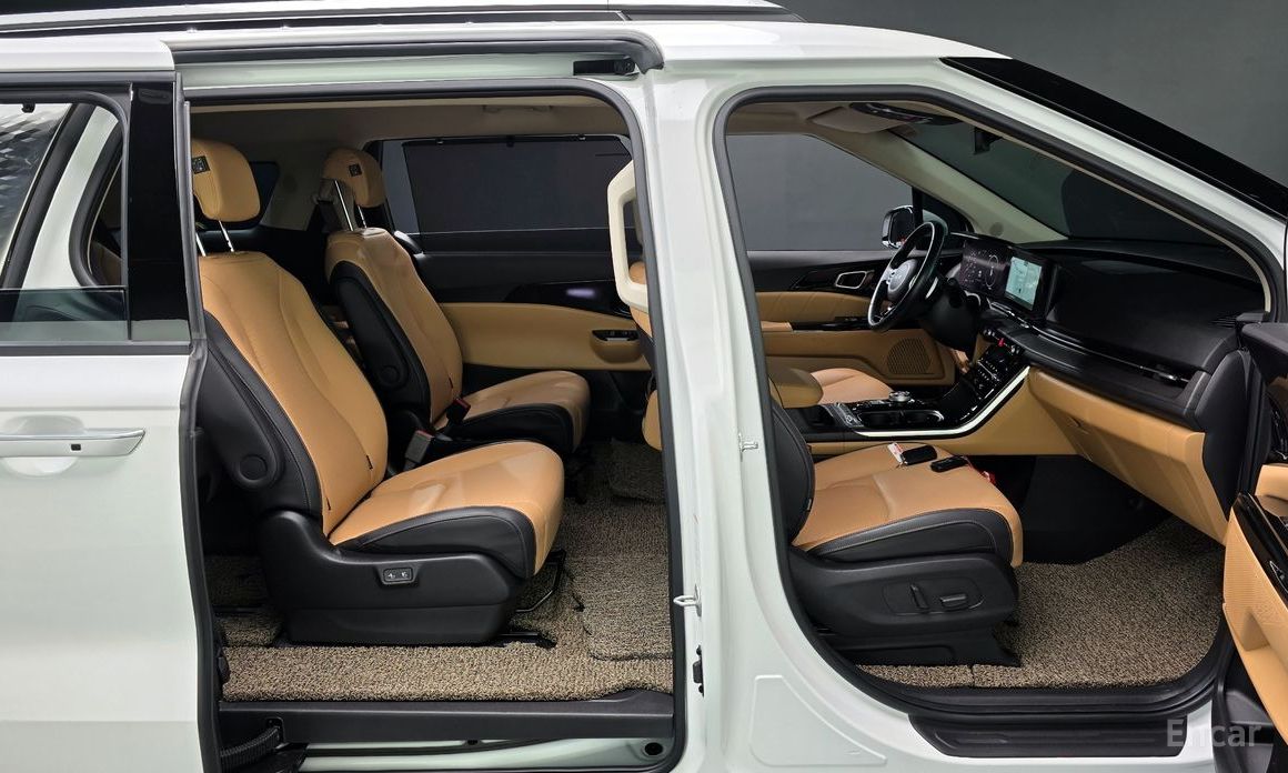 2022 Kia Carnival IV 9-Seater Signature с пробегом 56 644 км