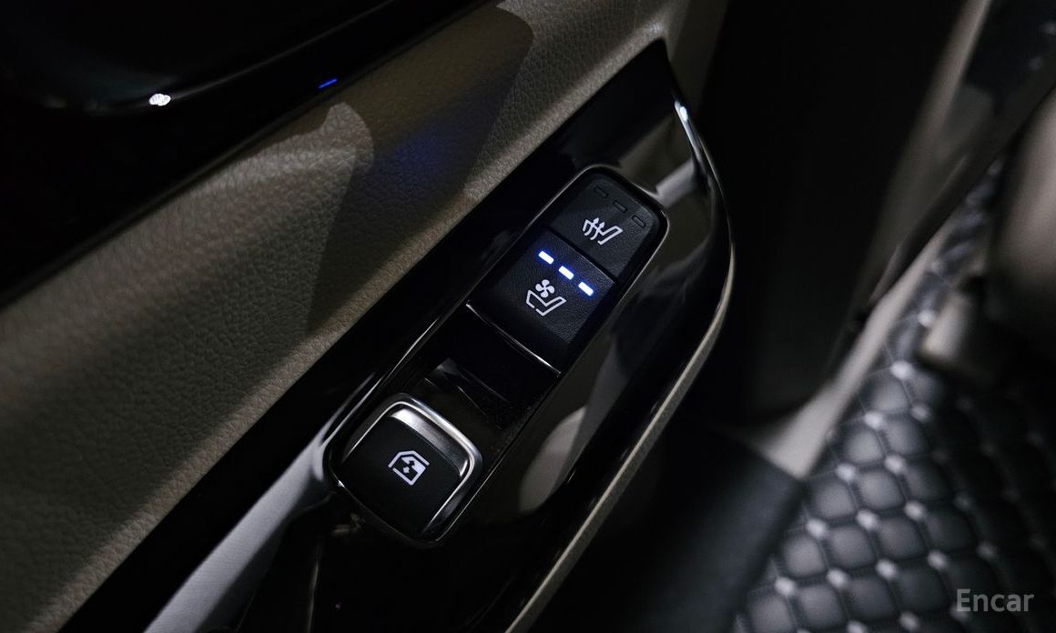 2022 Kia Carnival IV 7-Seater Noblesse с пробегом 53 949 км