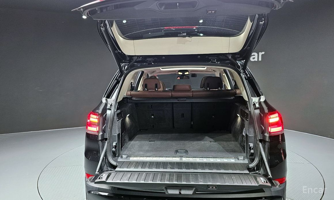 2022 BMW X5 IV (G05/G18) xDrive 45e xLine с пробегом 42 357 км