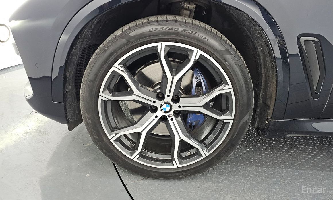 2021 BMW X5 IV (G05/G18) xDrive 40i M Sport с пробегом 46 007 км