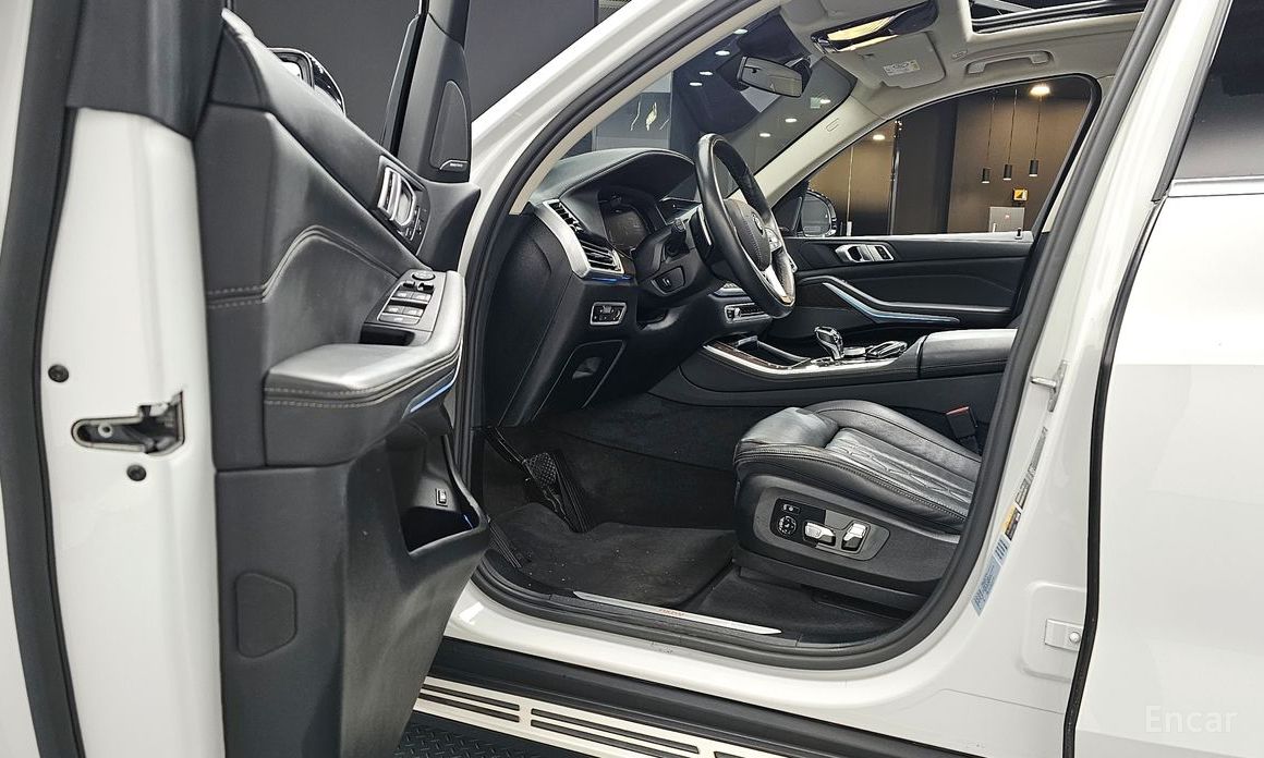 2022 BMW X5 IV (G05/G18) xDrive 45e xLine с пробегом 70 757 км