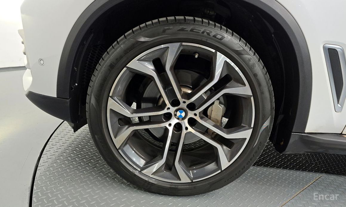 2022 BMW X5 IV (G05/G18) xDrive 40i xLine с пробегом 52 024 км