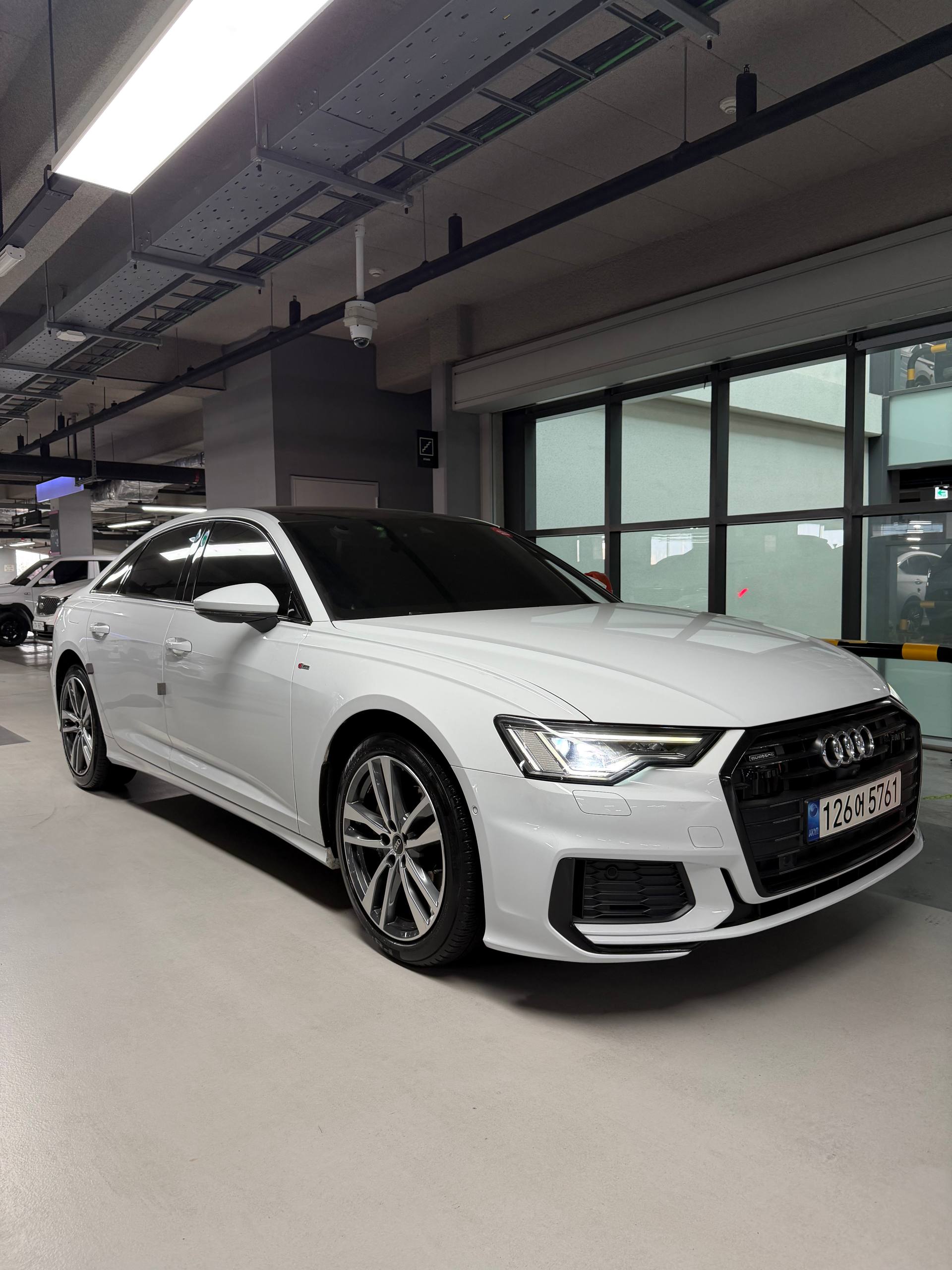2022 Audi A6 V (C8) 40 TDI quattro S Tronic с пробегом 73 188 км