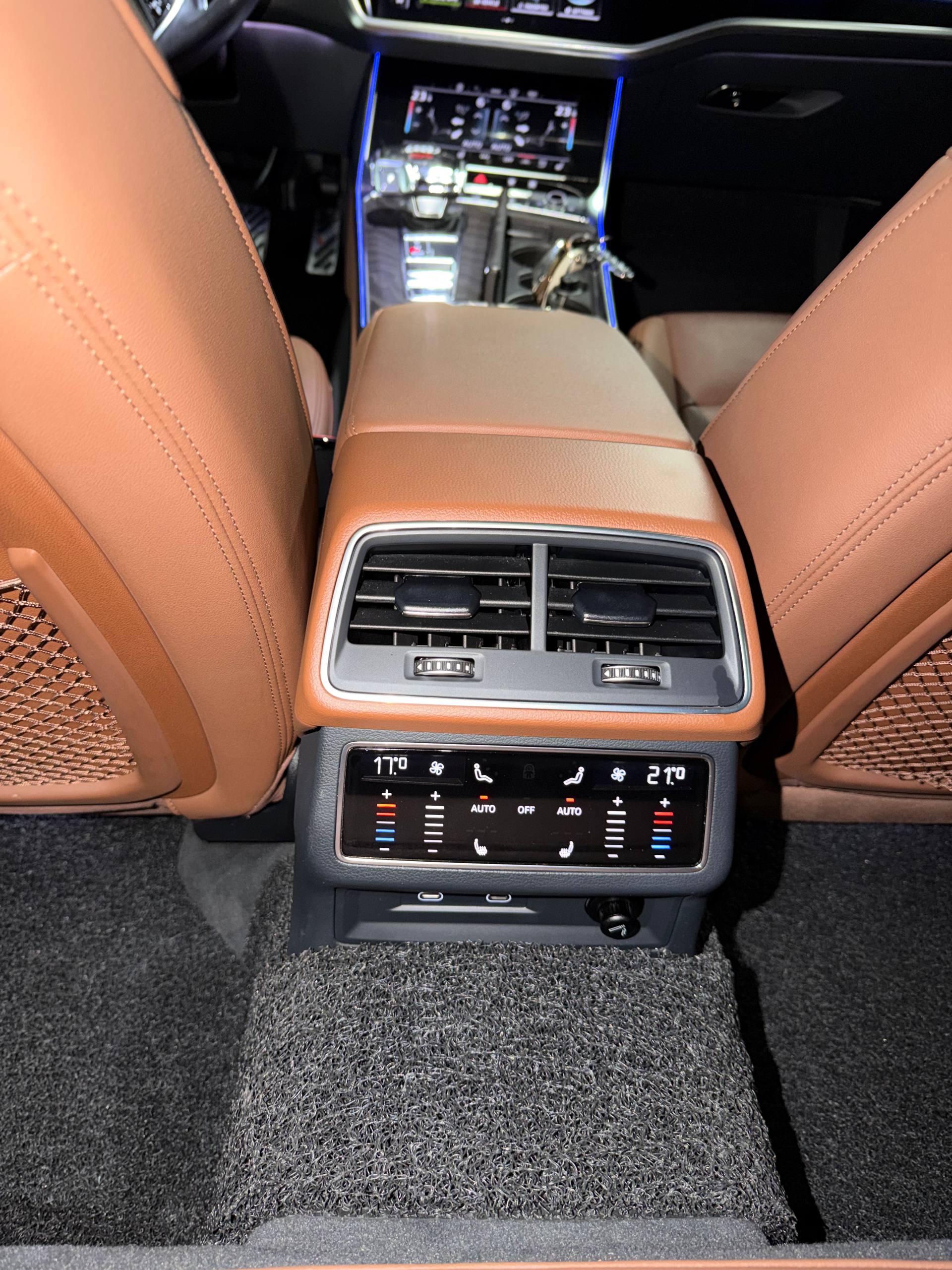 2022 Audi A6 V (C8) 40 TDI quattro S Tronic с пробегом 73 188 км