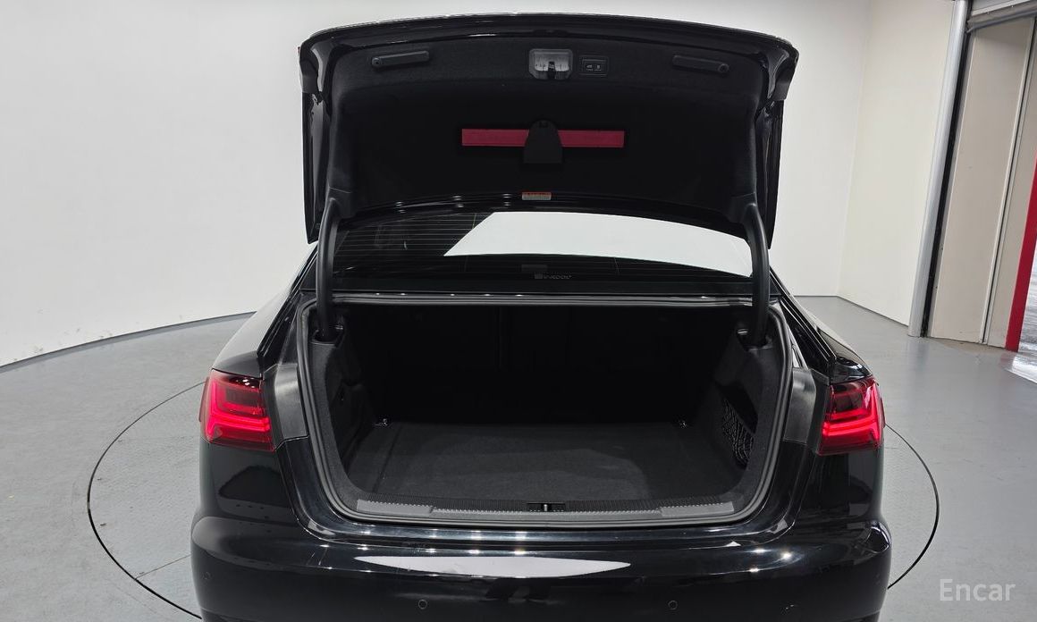 2015 Audi A6 IV (C7) Рестайлинг 35 TDI Premium C7 с пробегом 102 459 км