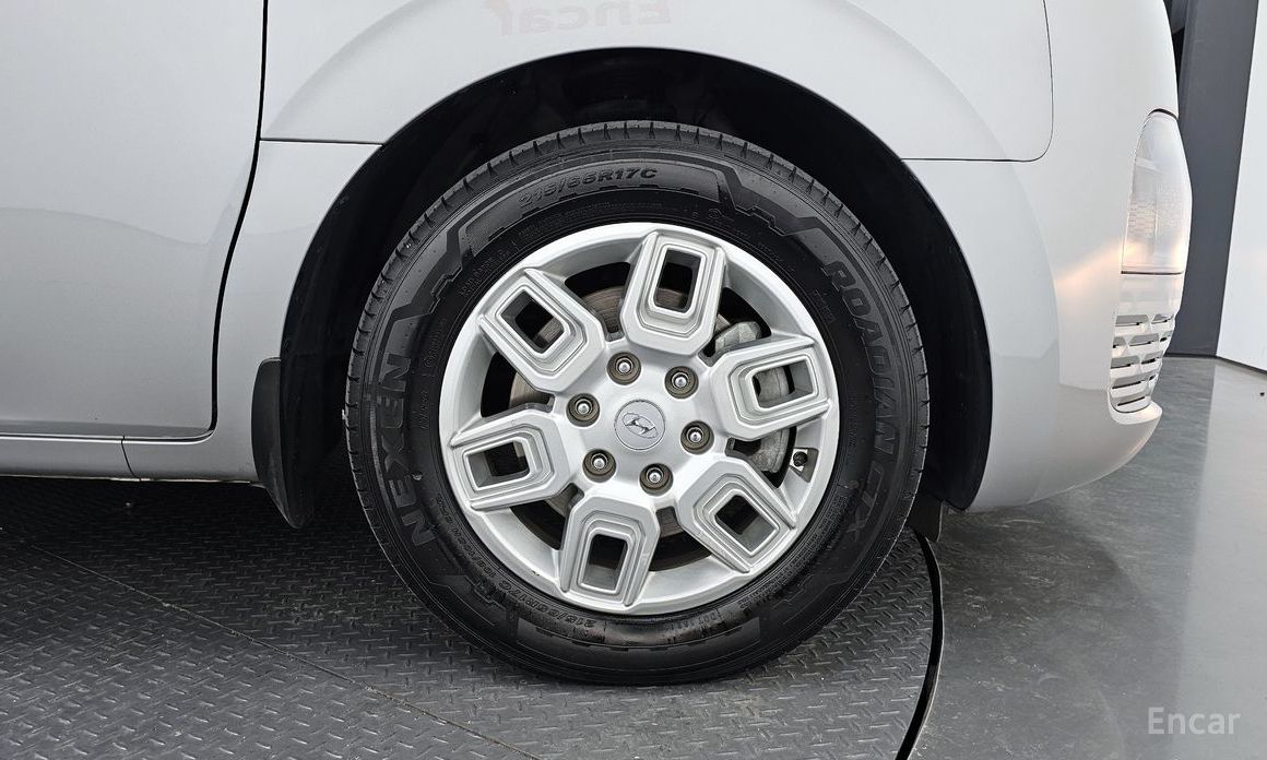 2022 Hyundai Staria  Cargo 5-Seater Modern с пробегом 104 624 км