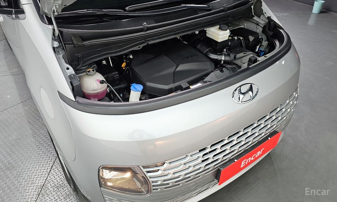 2022 Hyundai Staria  Cargo 5-Seater Modern с пробегом 104 624 км
