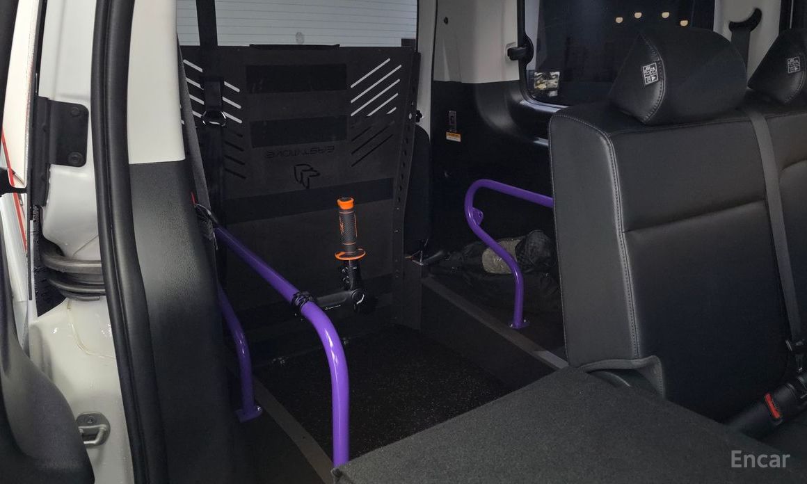 2022 Hyundai Staria  disability support car с пробегом 65 970 км