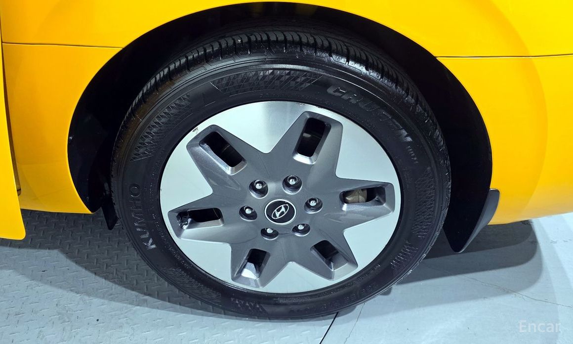 2021 Hyundai Staria  L3.5  Kinder Safety Car 15-Seater с пробегом 53 232 км