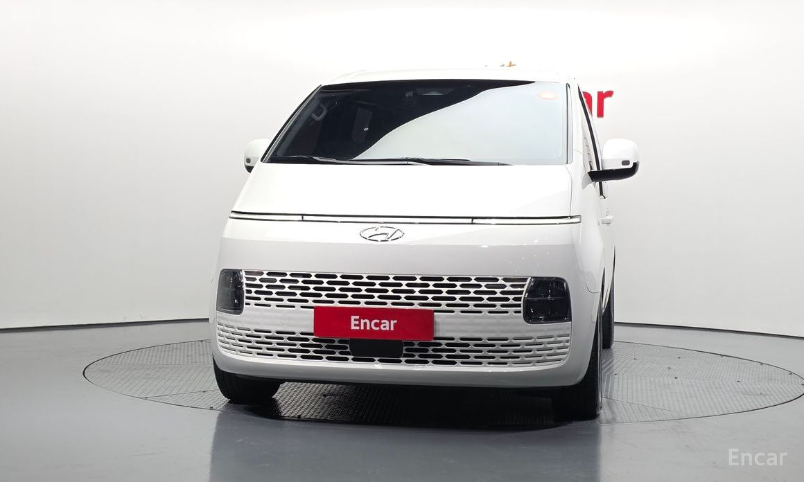 2021 Hyundai Staria  4WD Tourer 9-Seater Modern с пробегом 92 761 км