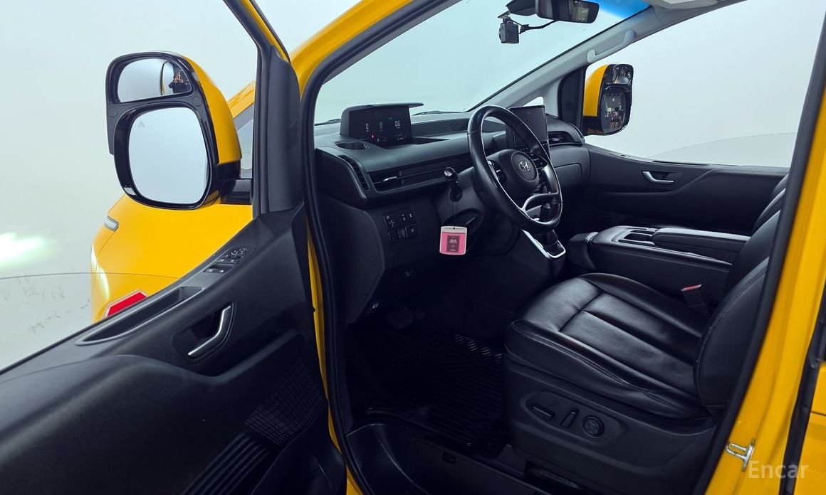 2021 Hyundai Staria  L3.5  Kinder Safety Car 15-Seater с пробегом 53 232 км