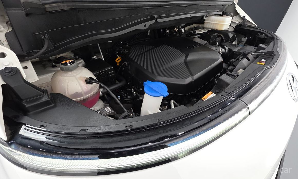 2021 Hyundai Staria  4WD Tourer 9-Seater Modern с пробегом 92 761 км